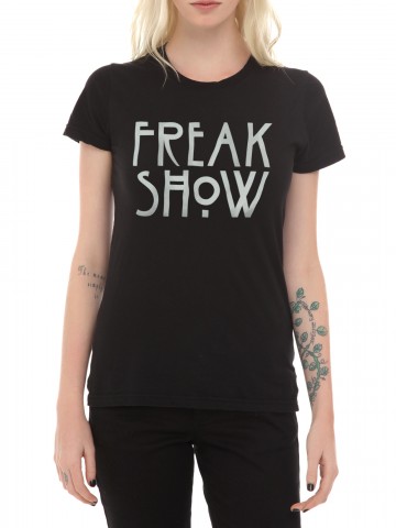 [mockup-tricou clasic fete-negru]