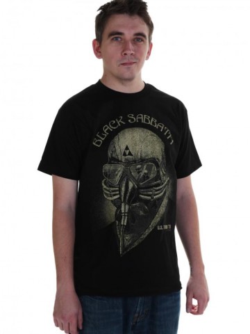Tricou Black Sabbath Tour | Detaliu imprimeu [type: mockup-Tricou clasic baieti-negru;]