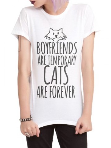 Tricou Boyfriends are temporary | Detaliu imprimeu [type: mockup-Tricou clasic;]