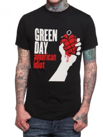 Tricou Green Day   American Idiot | Detaliu imprimeu [type: mockup-Tricou clasic baieti-negru;]