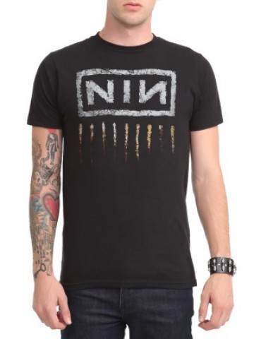 Tricou Nine Inch Nails  NIN | Detaliu imprimeu [type: mockup-Tricou clasic;]