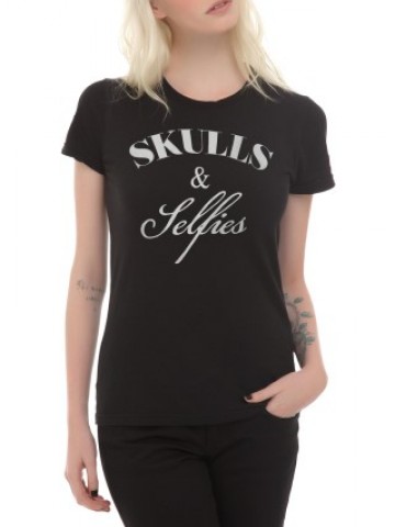 Tricou Skulls  Selfies | Detaliu imprimeu [type: mockup-Tricou clasic;]
